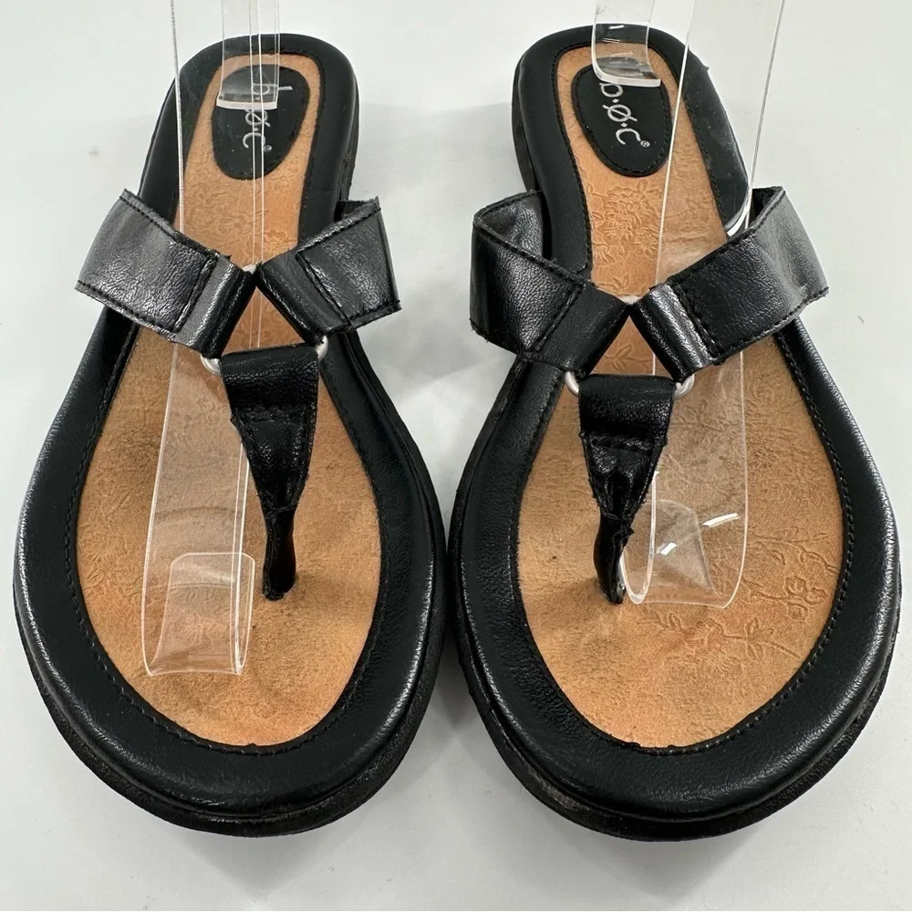 Boc born concepts size 8 black faux leather vegan thong flip flops